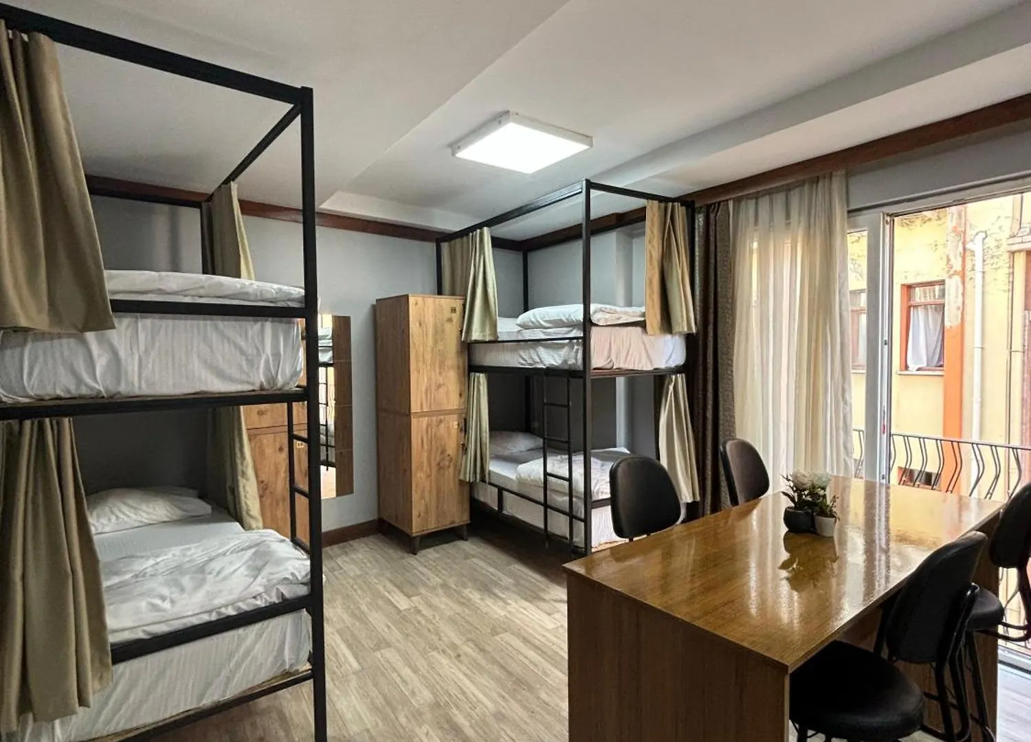 Moon Hostel Стамбул