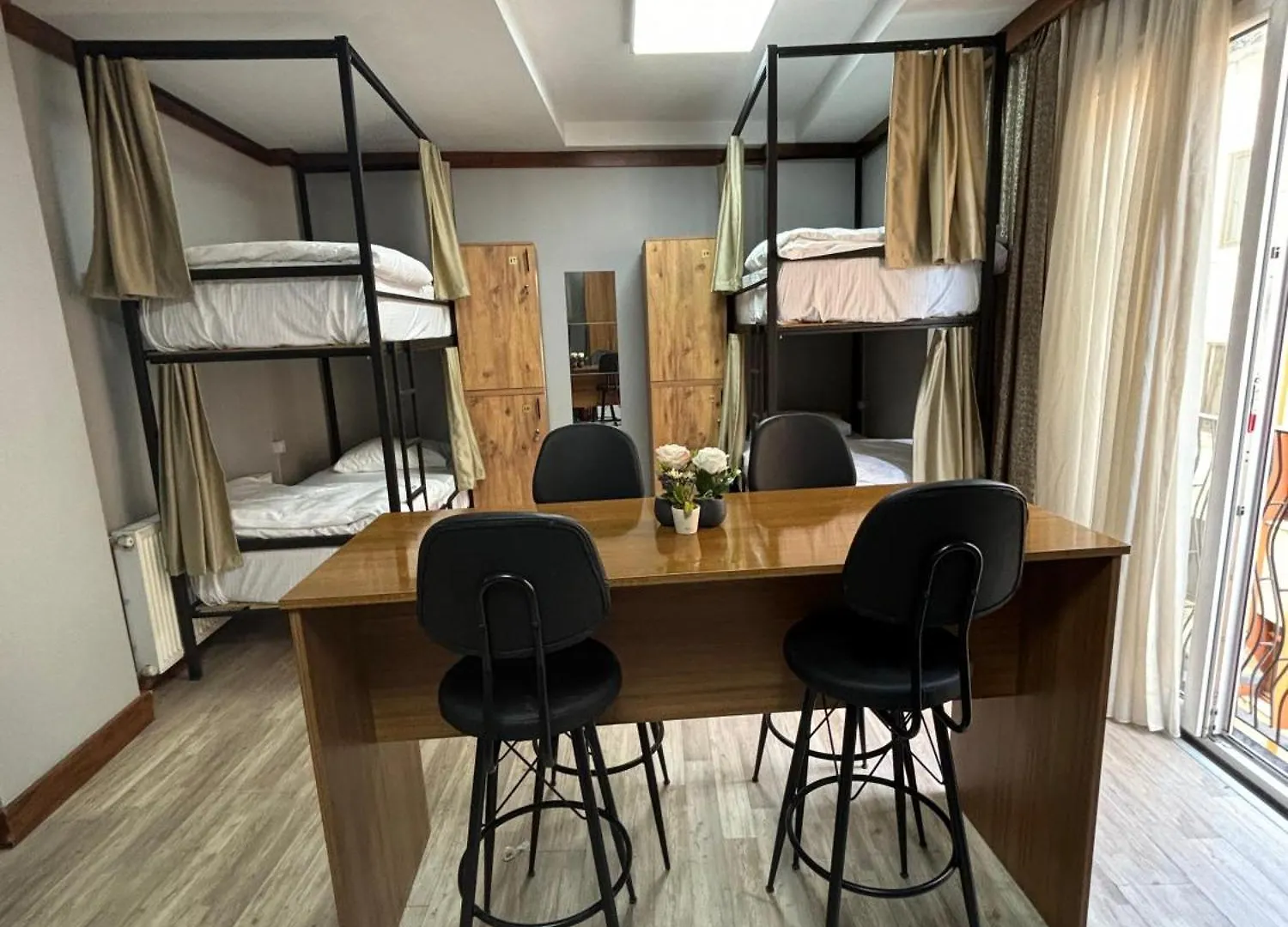 Moon Hostel Стамбул